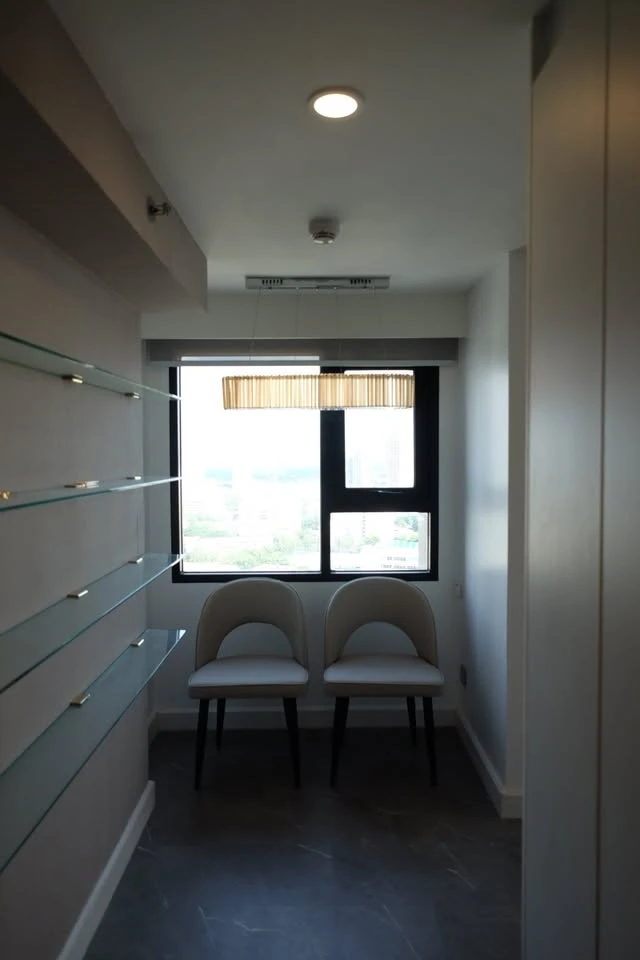 For rent: Knightsbridge Prime Sathorn, 2 bedrooms, 1 bathroom, beautifully decorated with built-in furniture, Modern Luxury style, hurry and reserve n
