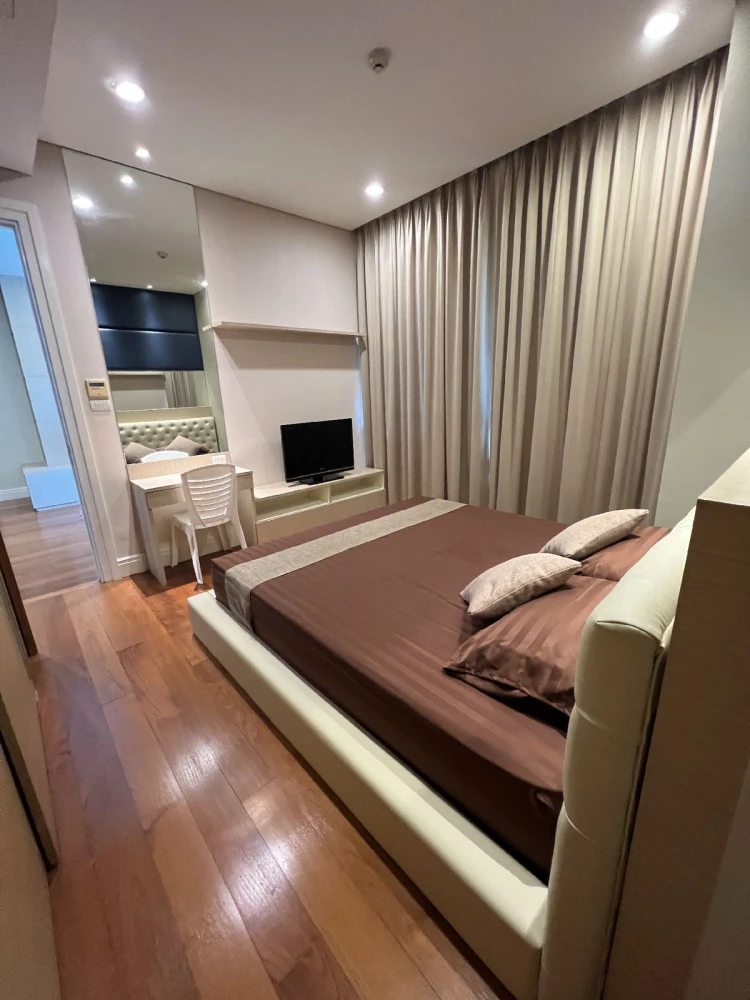 For sale, for rent!! Condo Bright Sukhumvit 24, 11th floor, fully furnished, ready to move in, don't miss it!!