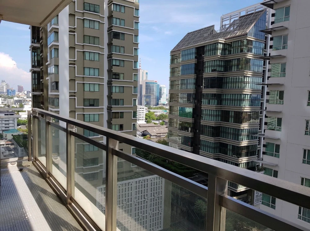 For sale, for rent!! Condo Bright Sukhumvit 24, 11th floor, fully furnished, ready to move in, don't miss it!!