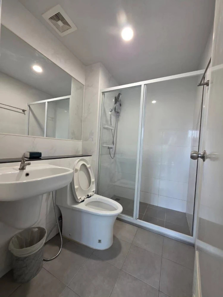 For rent: Rye Condominium, Talat Phlu, 2nd floor. Fully furnished. Book now before it's too late!