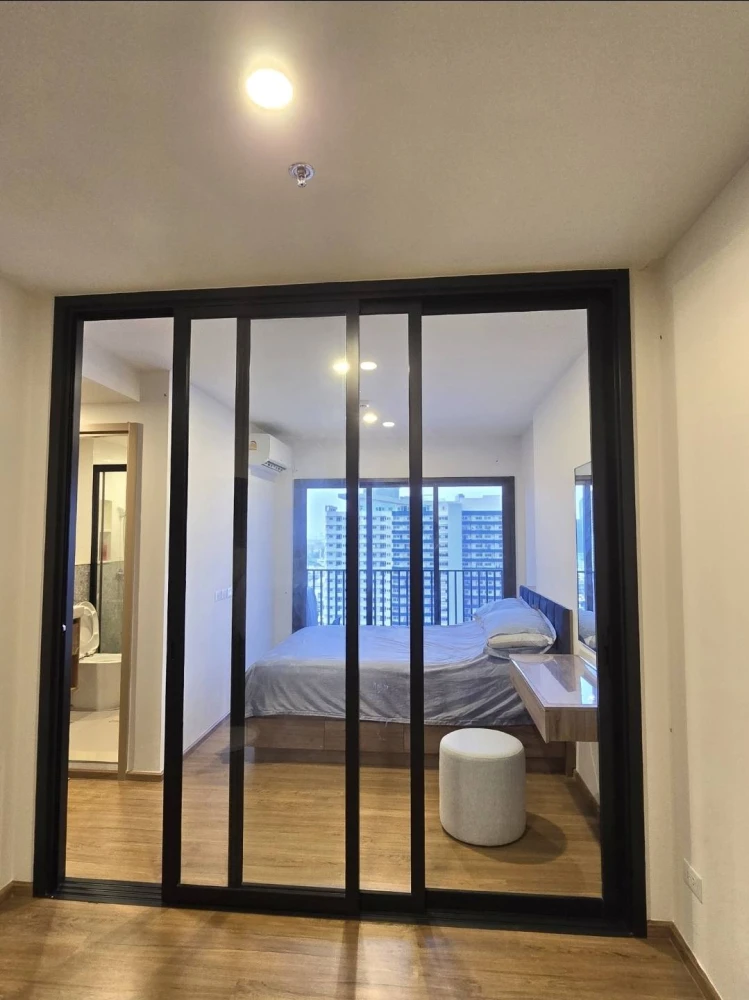 For rent: Line Vibe. Spacious and comfortable room with unobstructed garden view. Don't miss out!