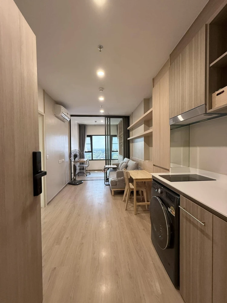 For rent: Life Rama 4 - Asoke, 15th floor, south-facing room, private, well-built-in, you will regret it if you miss it.