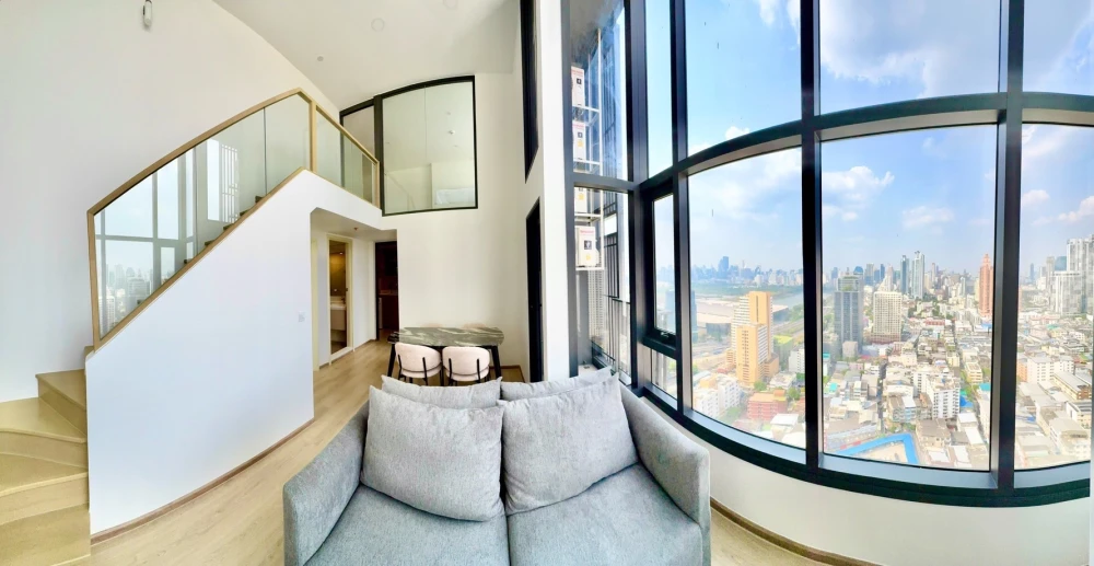 For rent!! Life Rama 4 - Asoke, 34th floor, corner room, Benjakitti Park view, fully furnished, ready to move in, don't miss it!!