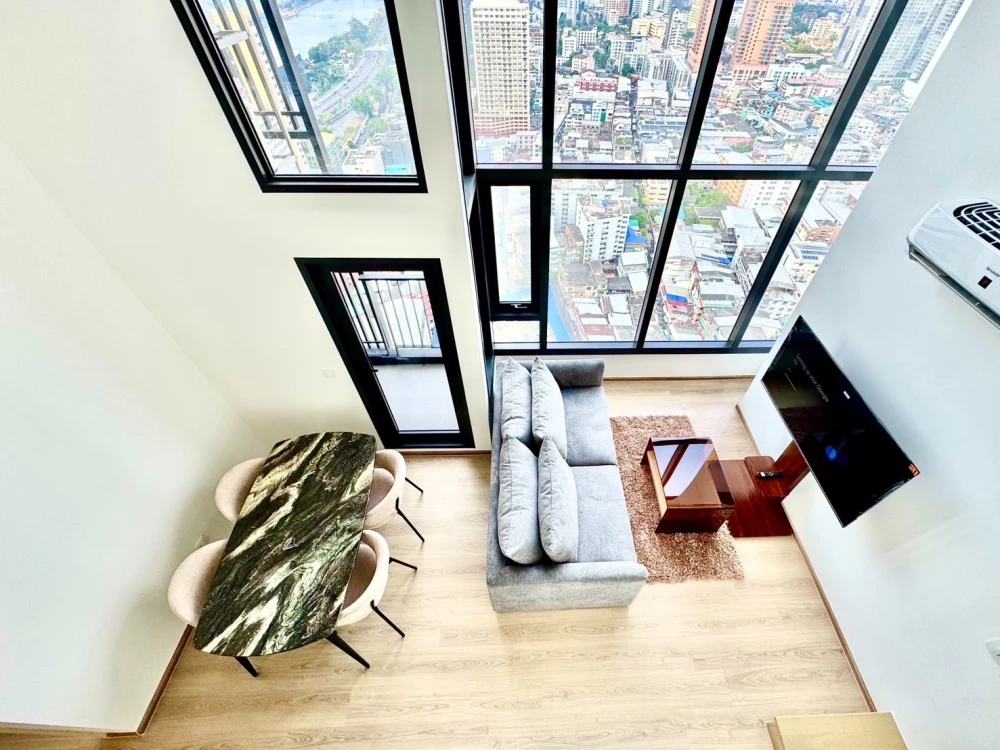 For rent!! Life Rama 4 - Asoke, 34th floor, corner room, Benjakitti Park view, fully furnished, ready to move in, don't miss it!!