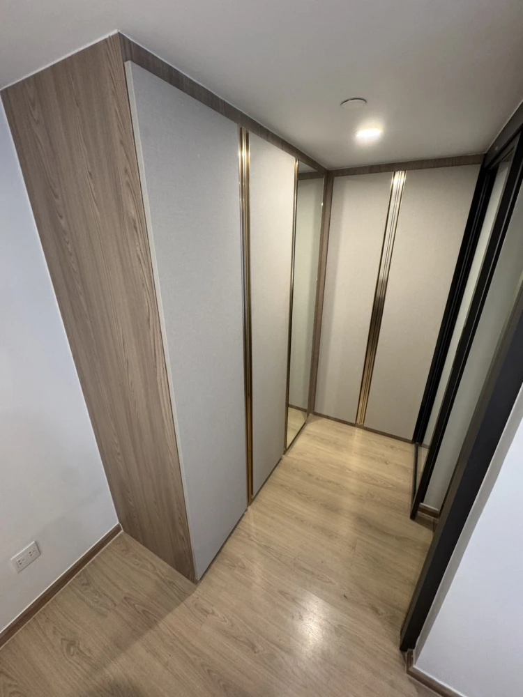 For rent!! Life Rama 4 - Asoke, beautiful unit on the 33rd floor, fully furnished, ready to move in! Don't miss out!!