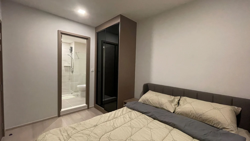 For rent: Life Phahonyothin-Lat Phrao, 14th floor, corner room, quiet, comfortable, not cramped, easy to find food, hurry and move in!