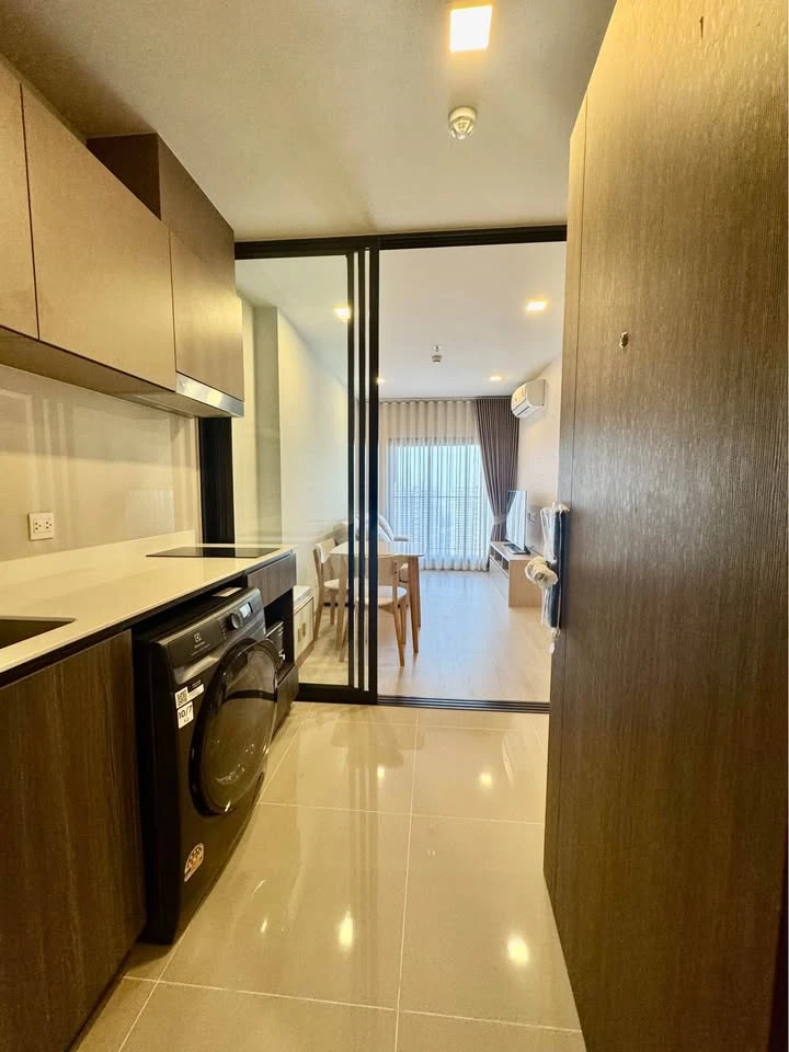 ให้เช่า ไลฟ์ พหลฯ-ลาดพร้าว ห้องสวย แต่งครบ พร้อมอยู่ ตรงข้ามห้าง ชั้น 32 ติดวิวเมือง ไม่ควรพลาด