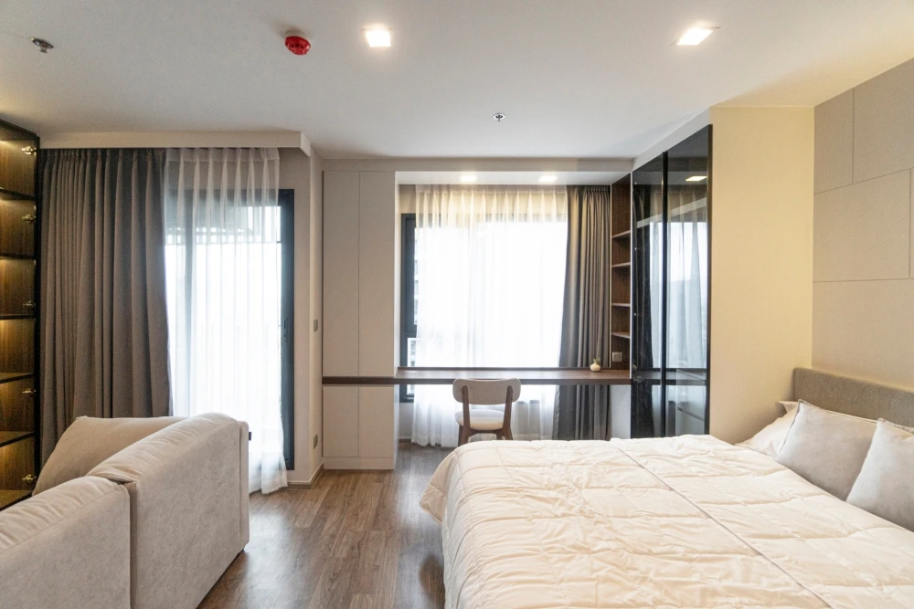 For rent: Life Ladprao Valley, 39th floor, beautiful view, beautiful room, fully furnished, very livable. Hurry and reserve now, don't miss it.