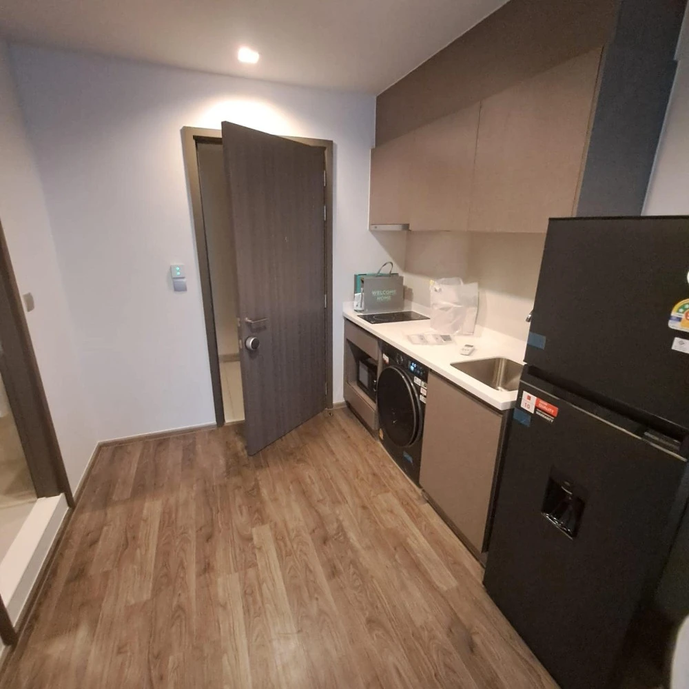 For rent: Life Ladprao Valley, 1 bed plus, high floor, very good ventilation. If you don't book, you'll really miss out.