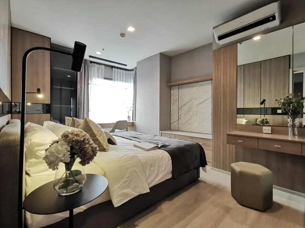 For rent: Life One Wireless, 41st floor. Beautiful room, fully furnished. Book now!