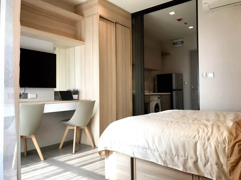 For rent: Life Sukhumvit 62, studio room, fully furnished, built-in, complete with all functions, lush garden view, hurry and reserve now!