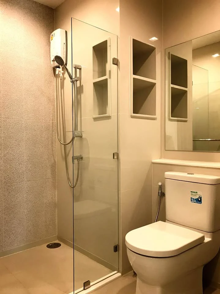 For rent: Life Sukhumvit 62, studio room, fully furnished, built-in, complete with all functions, lush garden view, hurry and reserve now!