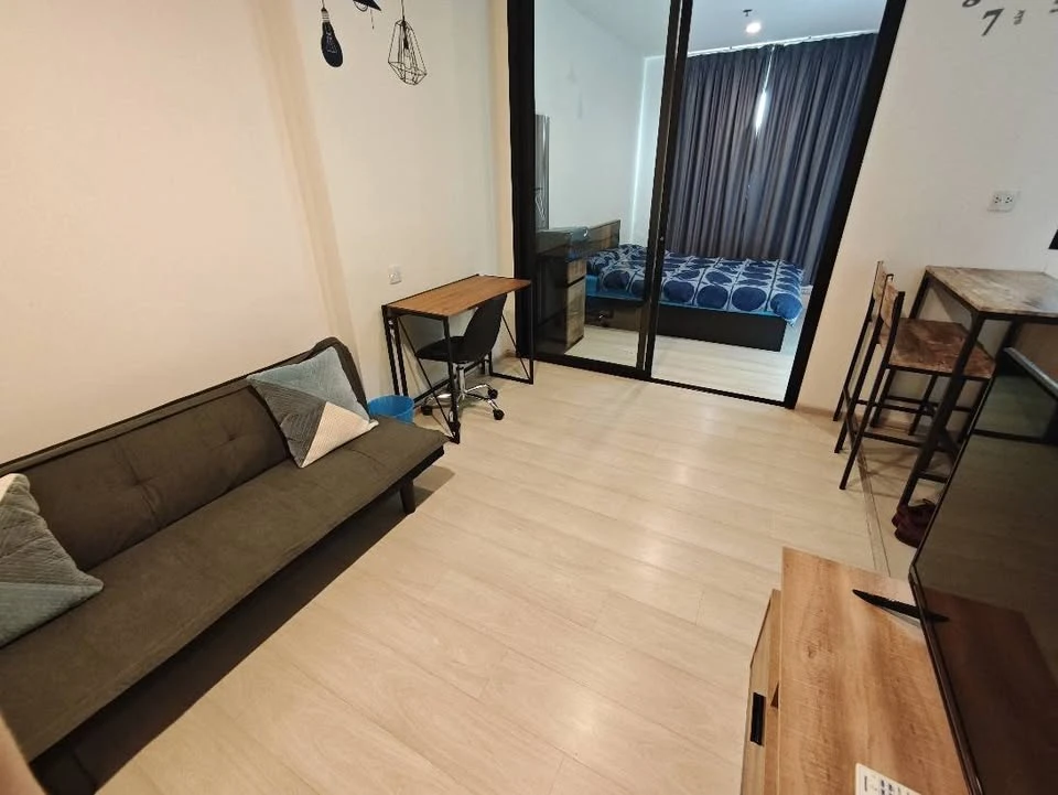 ให้เช่า ไลฟ์ อโศก แบบ 1 ห้องนอน 1 ห้องน้ำ ชั้น 30 ตกแต่งครบครัน หิ้วกระเป๋าเข้าอยู่ได้เลย