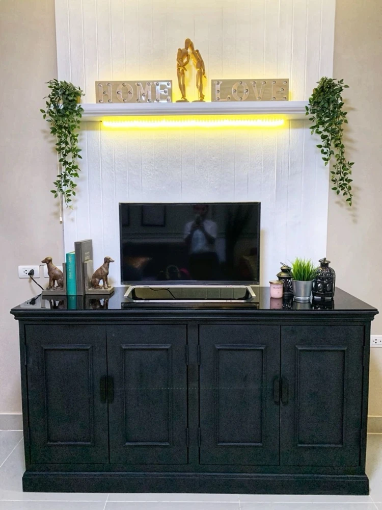 For rent: I-House Laguna Garden RCA, a lovely room, fully furnished, ready to move in. Reserve now!