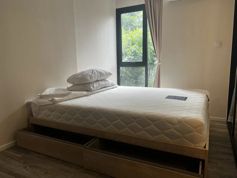 For rent: iCon Sukhumvit 77. Ready-to-move-in apartment. Spacious and comfortable. Book now before it's too late!!!