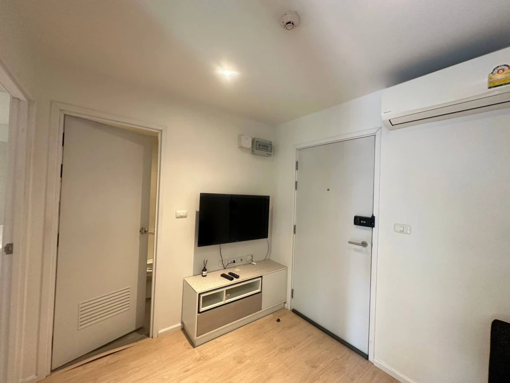 For rent: iCondo Green Space Serithai, fully furnished and equipped with appliances. Ready to move in. Affordable price. You definitely don't want to