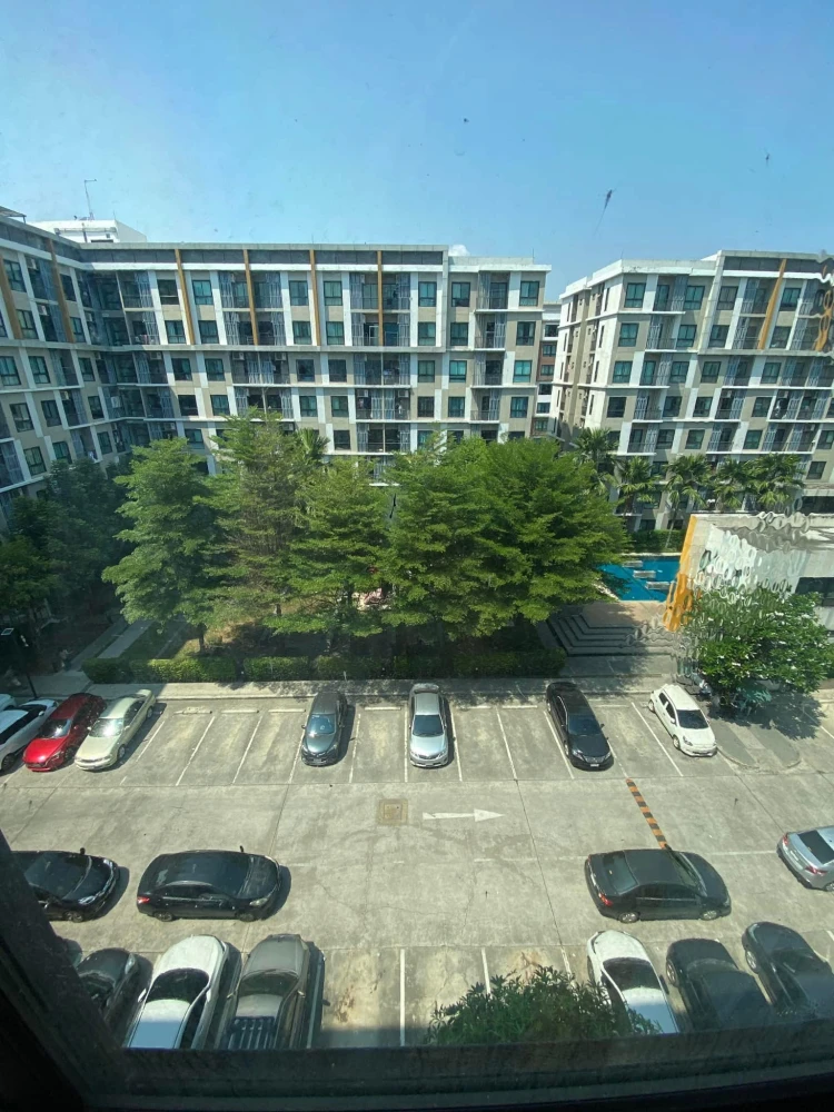 For rent, I Condo Salaya, view of trees and swimming pool, very good atmosphere, electrical appliances are ready to use, don't miss it.
