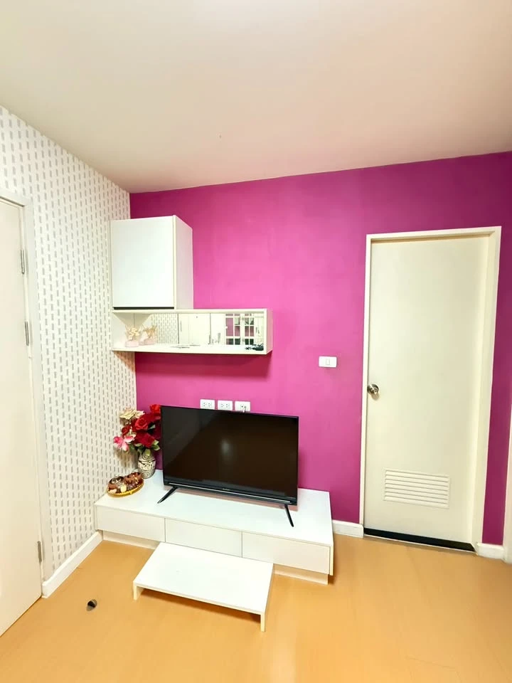 For rent: iCondo Sukhaphiban 2, bright pink room, very nice and livable, fully furnished, ready to move in!