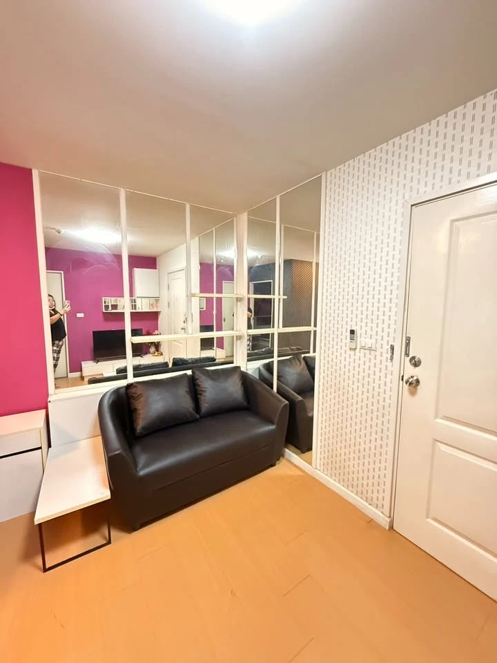 For rent: iCondo Sukhaphiban 2, bright pink room, very nice and livable, fully furnished, ready to move in!