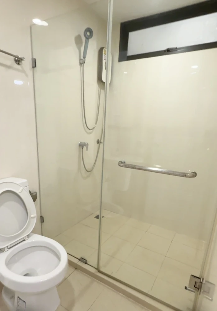For rent!! ICONDO Sukhumvit 103, 5th floor, Building C, swimming pool view, fully furnished, ready to move in, don't miss out!!