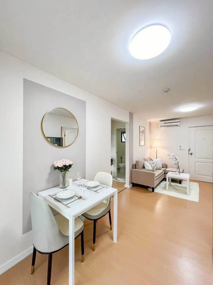 For rent!! I Condo Sukhumvit 105, 6th floor, Building A3. Beautiful unit, ready to move in. Conveniently located. Don't miss it!!