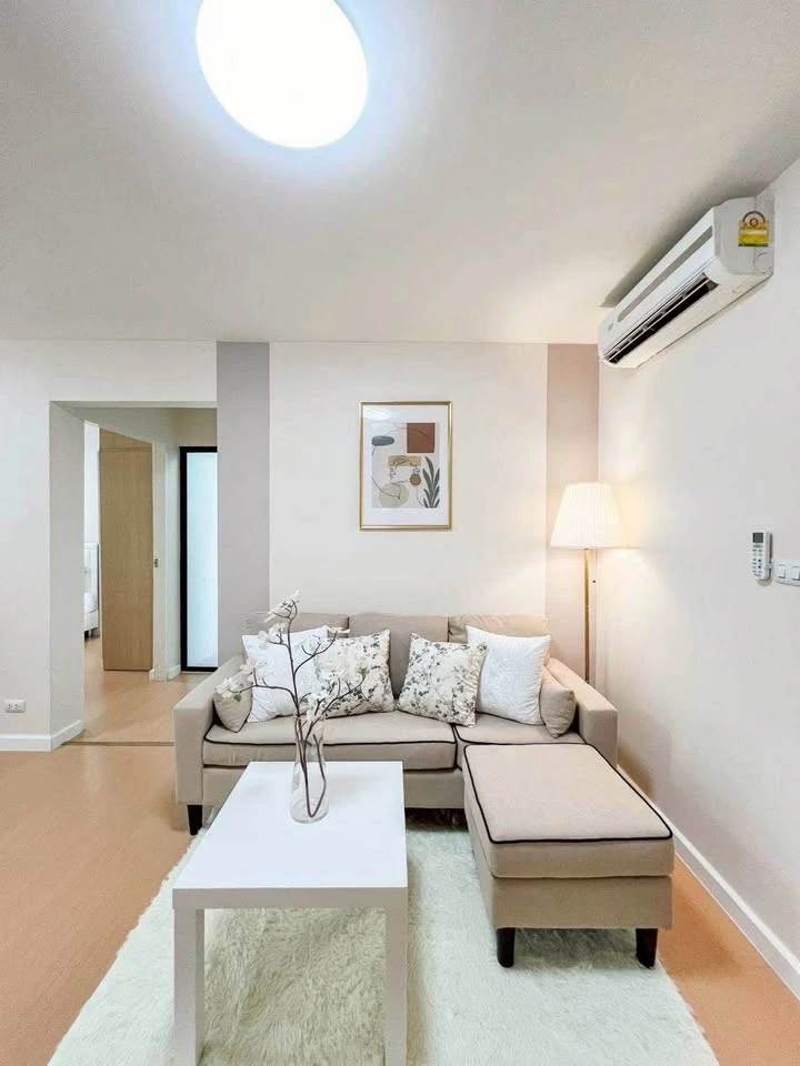 For rent!! I Condo Sukhumvit 105, 6th floor, Building A3. Beautiful unit, ready to move in. Conveniently located. Don't miss it!!