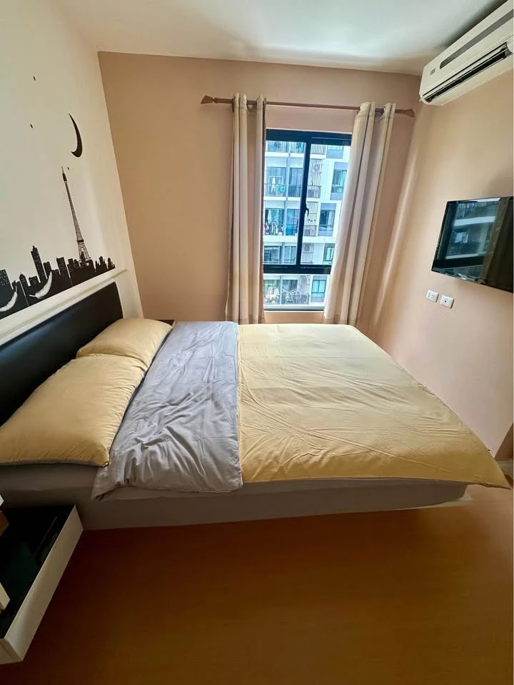 Condo for rent, I Condo Sukhumvit 105, garden view, 5th floor, near the parking building, separate rooms, very worth booking.