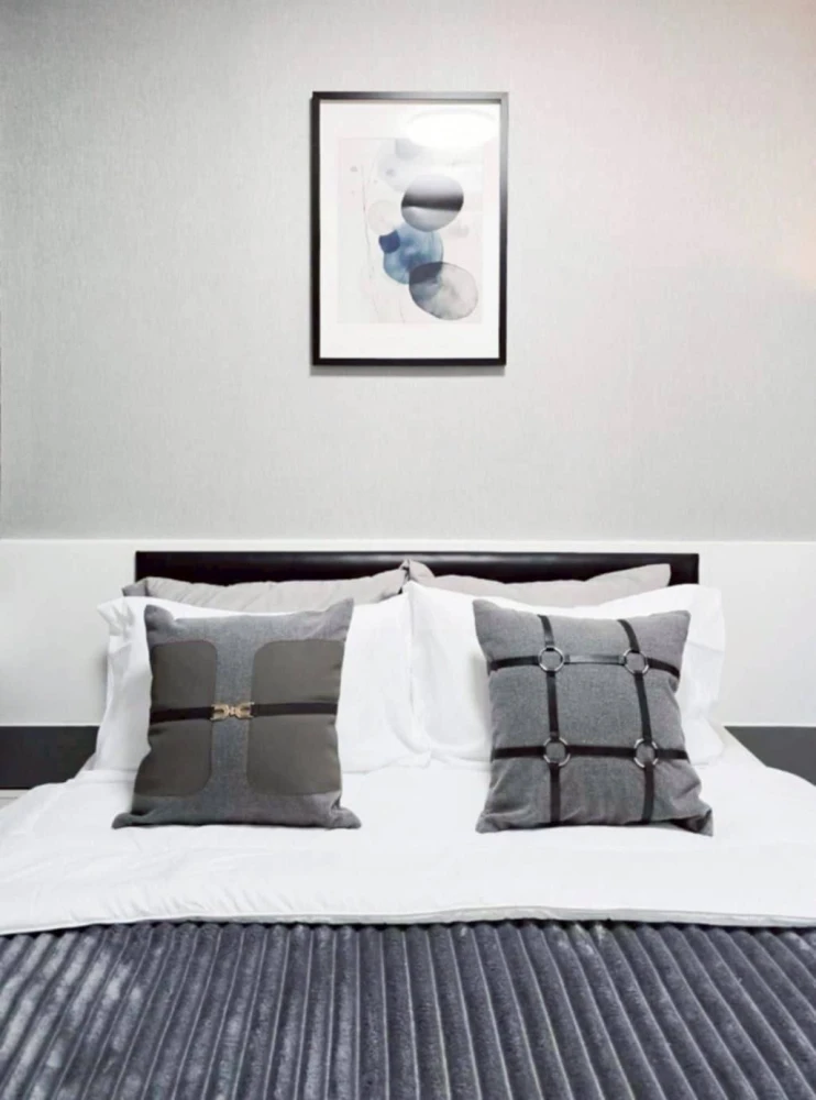 For rent: iCondo Sukhumvit 105. Spacious room with plenty of space, beautifully decorated with high-quality furnishings. Book now!