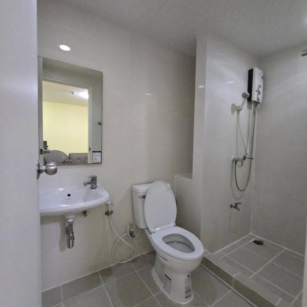 For rent: iCondo Sukhumvit 105. Beautiful room, great location, attractive price. Rent now!!
