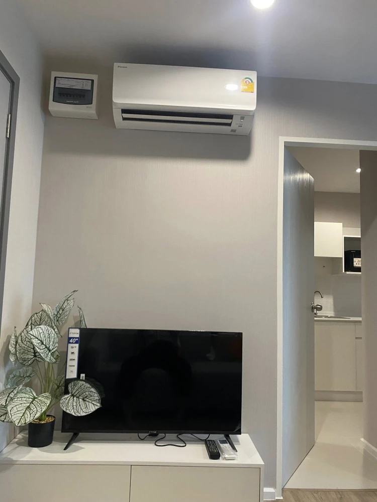 For rent: iCondo Active Pattanakarn, ready to move in, fully furnished + appliances included. Book now!