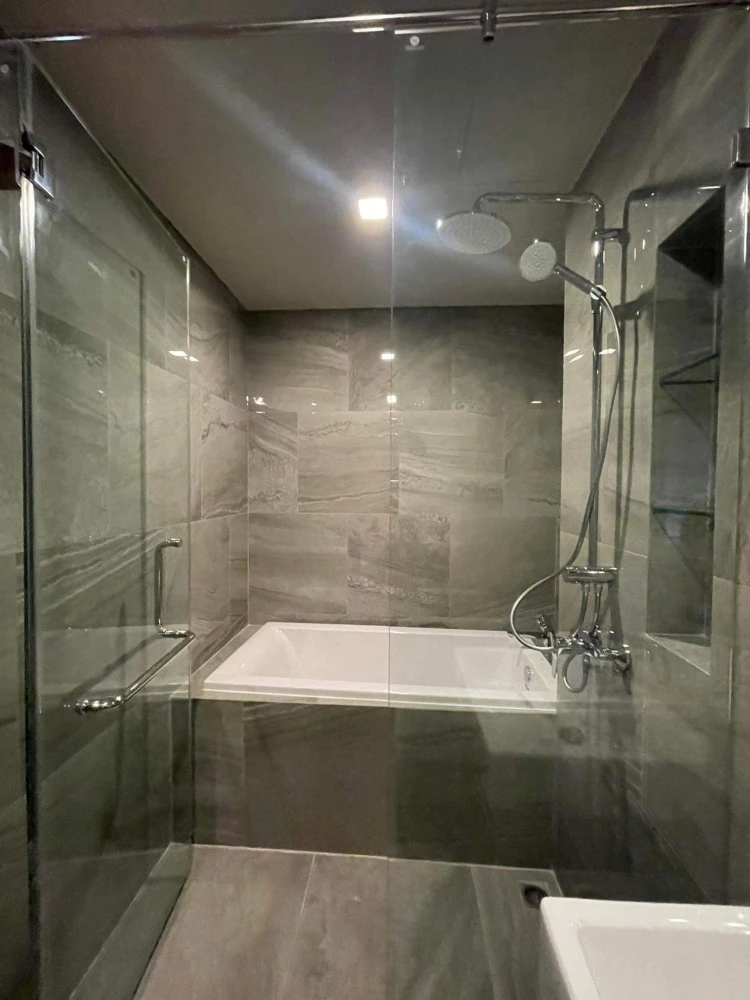 For rent: Ideo Q Sukhumvit 36, a lovely unit on the 18th floor with city views and fully furnished. Book now!