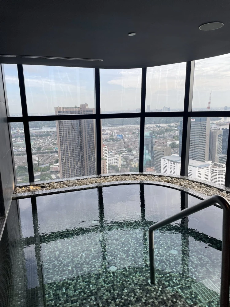 For rent: Ideo Q Sukhumvit 36, a lovely unit on the 18th floor with city views and fully furnished. Book now!