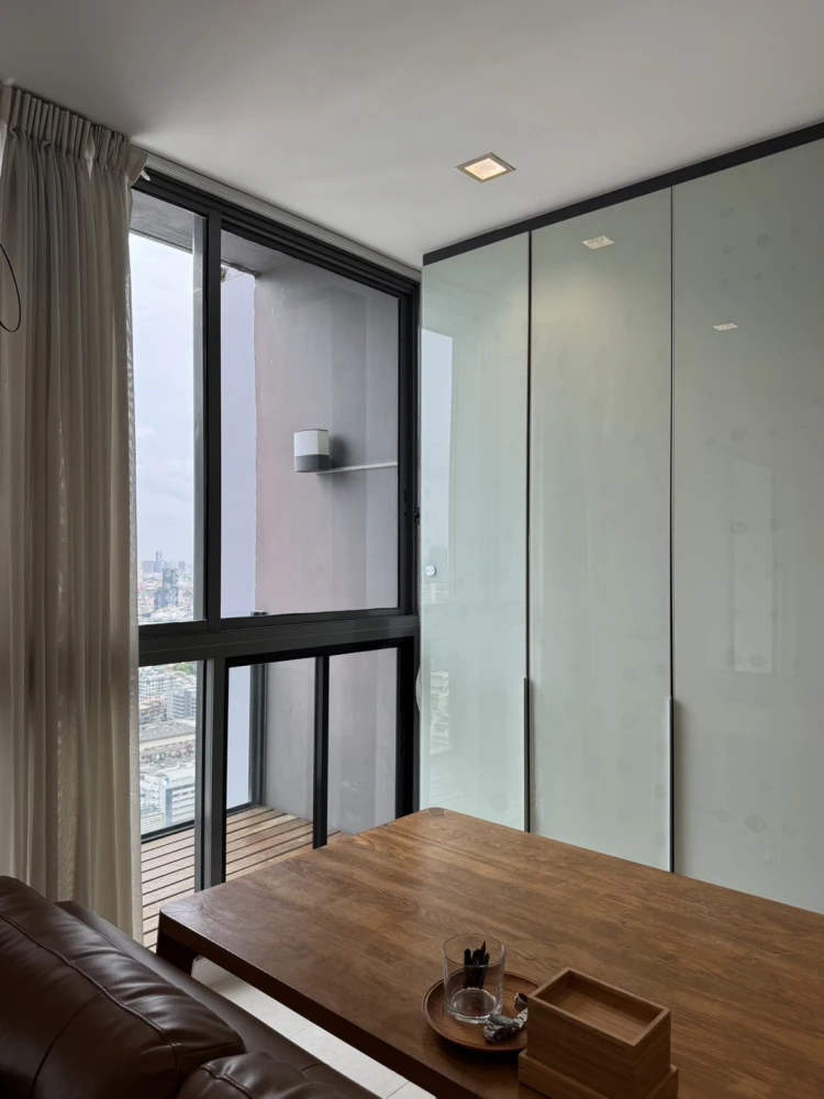 For rent, Ideo Q Phayathai, 37th floor, high floor, beautiful view, open, Duplex room, high ceiling, fully furnished, ready to move in