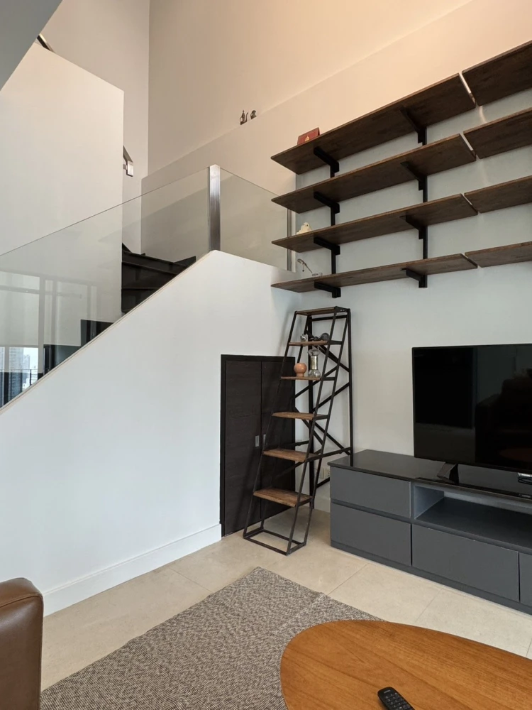 For rent, Ideo Q Phayathai, 37th floor, high floor, beautiful view, open, Duplex room, high ceiling, fully furnished, ready to move in