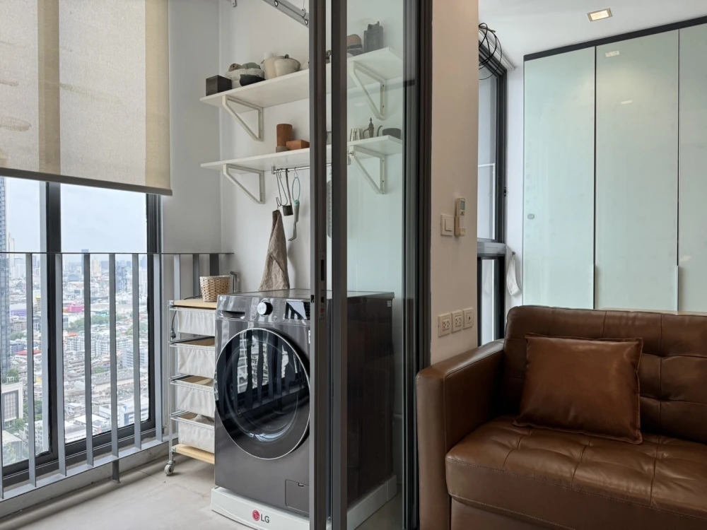 For rent, Ideo Q Phayathai, 37th floor, high floor, beautiful view, open, Duplex room, high ceiling, fully furnished, ready to move in