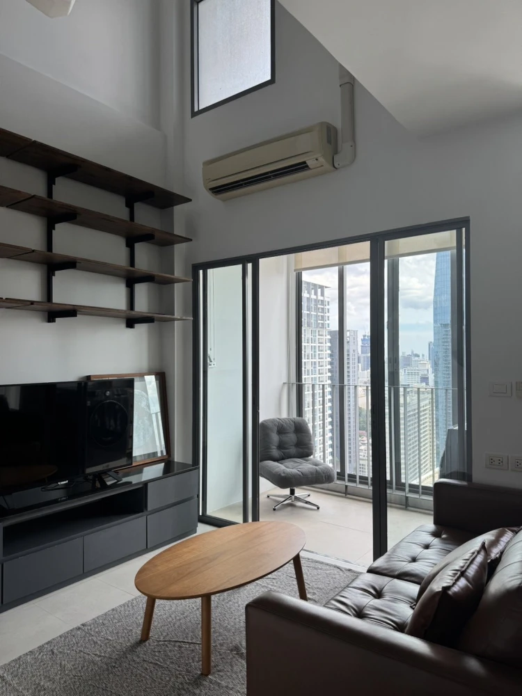 For rent, Ideo Q Phayathai, 37th floor, high floor, beautiful view, open, Duplex room, high ceiling, fully furnished, ready to move in