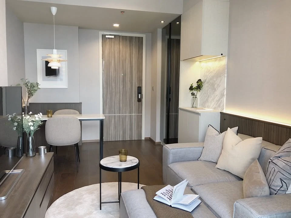 For rent: Ideo Q Sukhumvit 36. The layout is the best proportion. No block view. Clear view. Natural light. Hurry and book now.