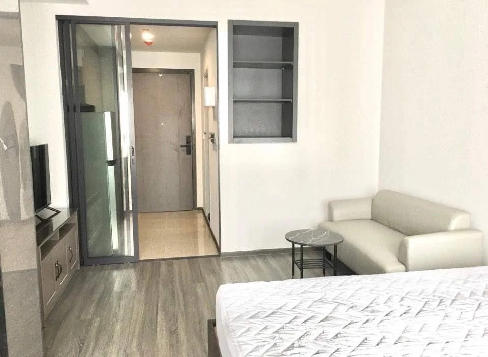 For rent: Ideo Chula Samyan, Studio 1 bathroom, fully furnished, just bring your bags and move in.