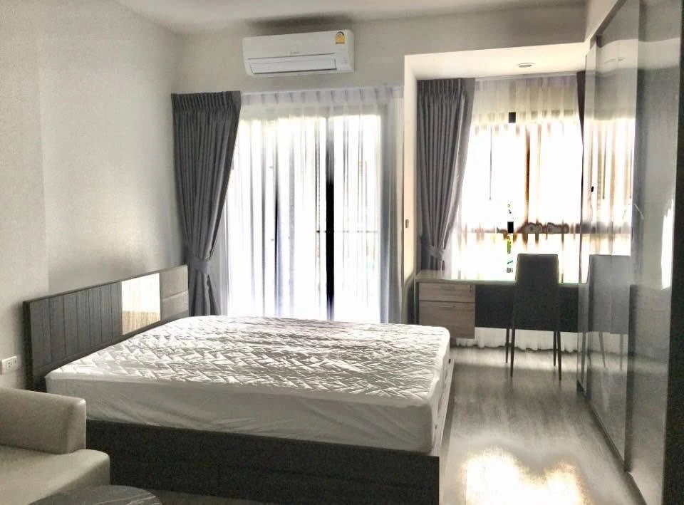 For rent: Ideo Chula Samyan, Studio 1 bathroom, fully furnished, just bring your bags and move in.