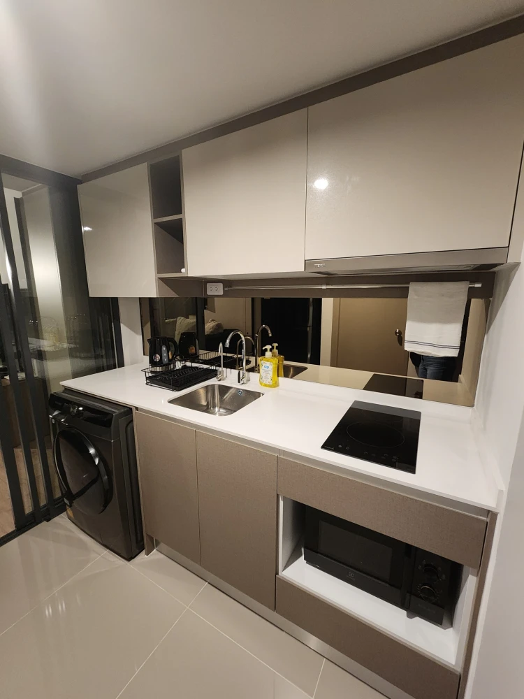 For sale rent: Ideo Rama 9-Asok, ready to move in, 30th floor, high view, complete facilities, book now.