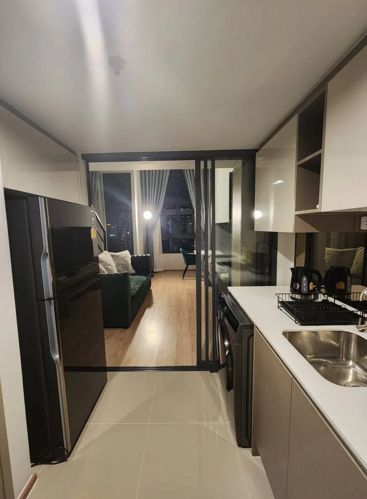 For sale rent: Ideo Rama 9-Asok, ready to move in, 30th floor, high view, complete facilities, book now.