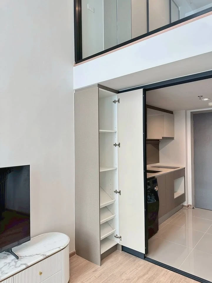 For rent: Ideo Rama 9 - Asoke, 35th floor, very high, fully furnished. If you don't reserve, you'll miss out!