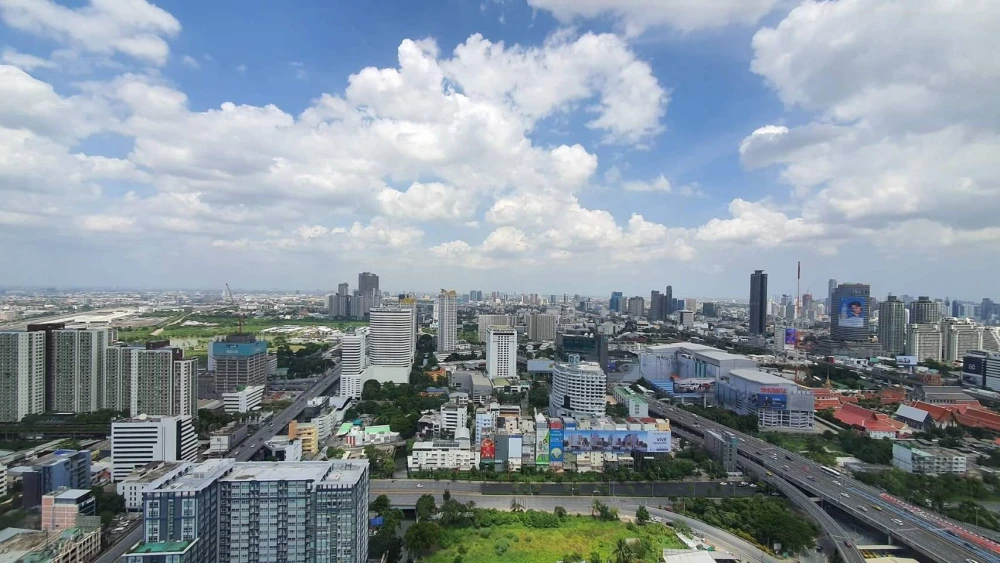 For rent, Ideo Rama 9 - Asoke, Studio Hybrid room, beautifully decorated and livable. Plus lots of electrical appliances. Hurry and reserve now.