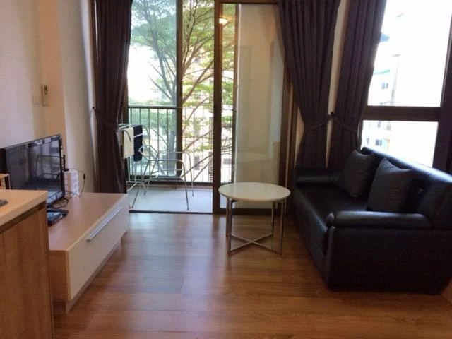 For rent, Ideo Mix Sukhumvit 103, 7th floor, good height, complete with electrical appliances. Just carry your bag and move in.