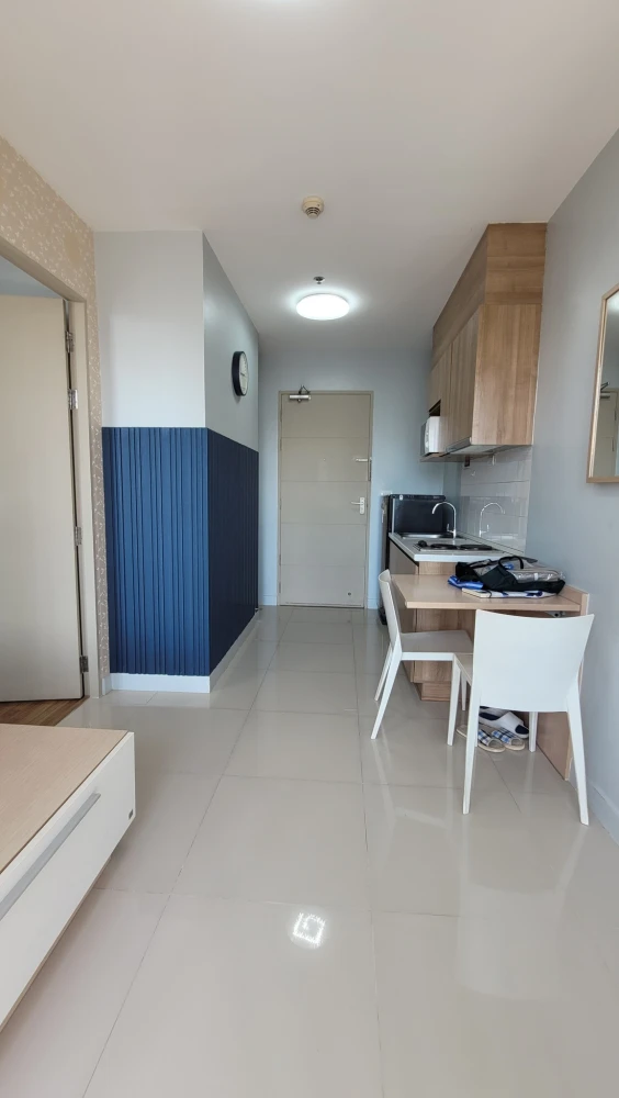 For rent: Ideo Mix Sukhumvit 103, decorated in soothing colors, complete with a full set of furniture. Hurry and reserve now!