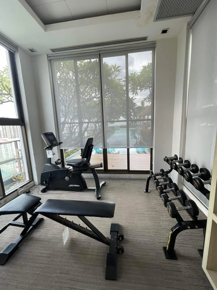 For rent, Ideo Mix Sukhumvit 103, beautiful patterned wallpaper throughout the room. Fully decorated with functions Book now, don't hesitate.