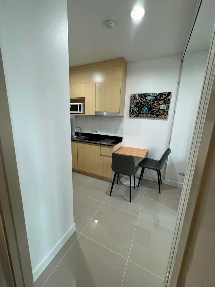 For rent: Ideo Ratchada-Huai Khwang. Spacious room with ample living space. Fully furnished with appliances. Just bring your luggage and move in!