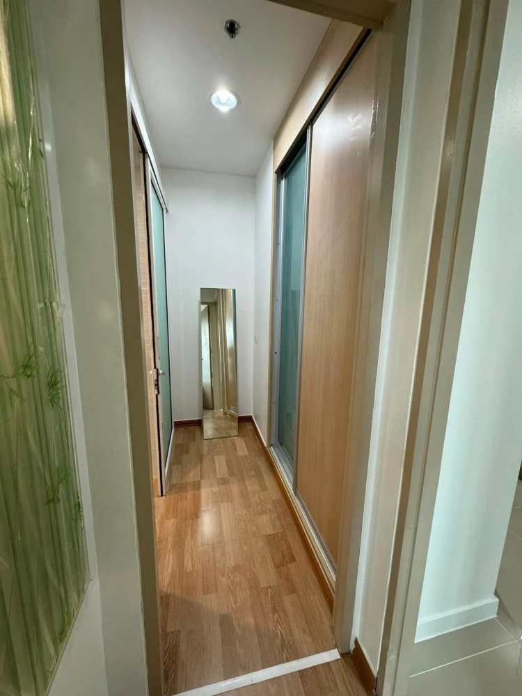 For rent: Ideo Ratchada-Huai Khwang. Spacious room with ample living space. Fully furnished with appliances. Just bring your luggage and move in!