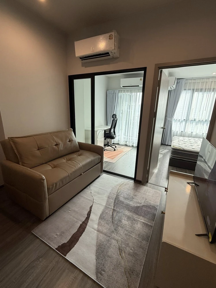 For rent: Ideo Ramkhamhaeng - Lamsalee Station, 15th floor, city view, see The Mall Bangkapi, pier, ready to move in immediately.