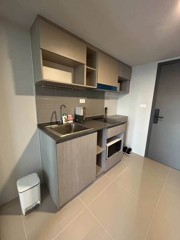 For rent!! Ideo Ramkhamhaeng - Lamsalee Station, 28th floor, beautiful room, fully furnished, ready to move in. Don't miss it!!